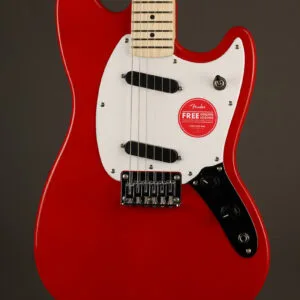 Squier Sonic® Mustang®, Maple Fingerboard, White Pickguard, Torino Red – New