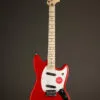 Squier Sonic® Mustang®, Maple Fingerboard, White Pickguard, Torino Red – New