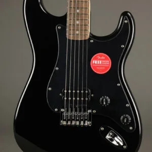 Squier Sonic® Stratocaster® HT H, Laurel Fingerboard, Black Pickguard, Black – New