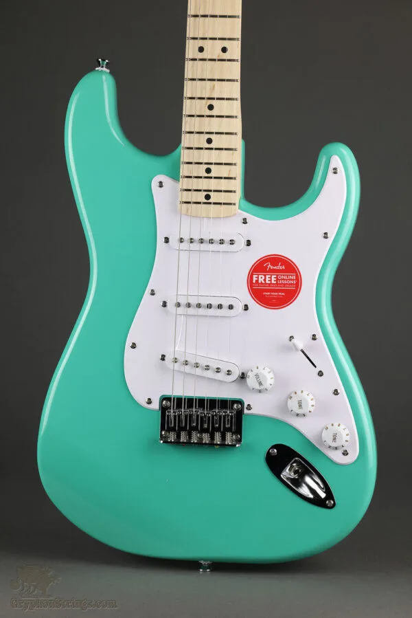 Squier Sonic® Stratocaster® HT, Maple Fingerboard, White Pickguard, Sea Foam Green – New