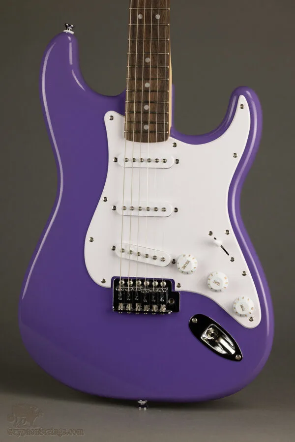 Squier Sonic® Stratocaster®, Laurel Fingerboard, White Pickguard, Ultraviolet – New