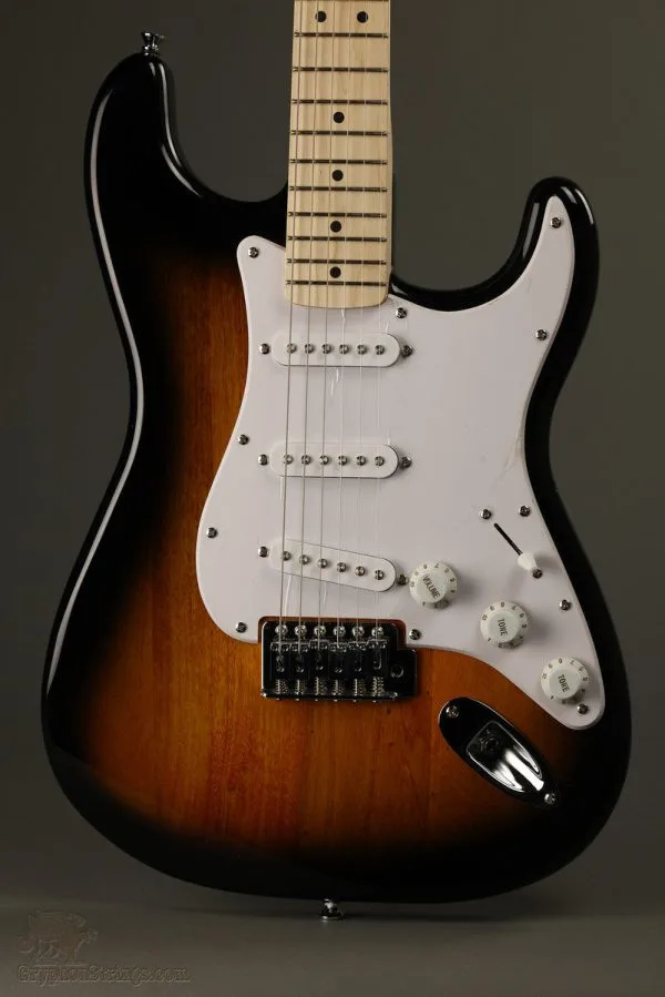 Squier Sonic™ Stratocaster®, Maple Fingerboard, White Pickguard, 2-Color Sunburst – New