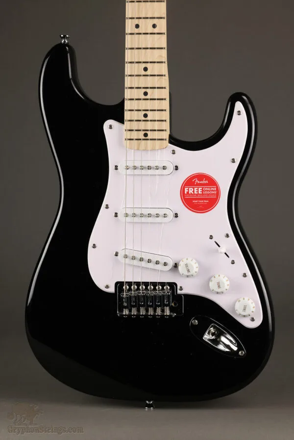Squier Sonic® Stratocaster®, Maple Fingerboard, White Pickguard, Black – New
