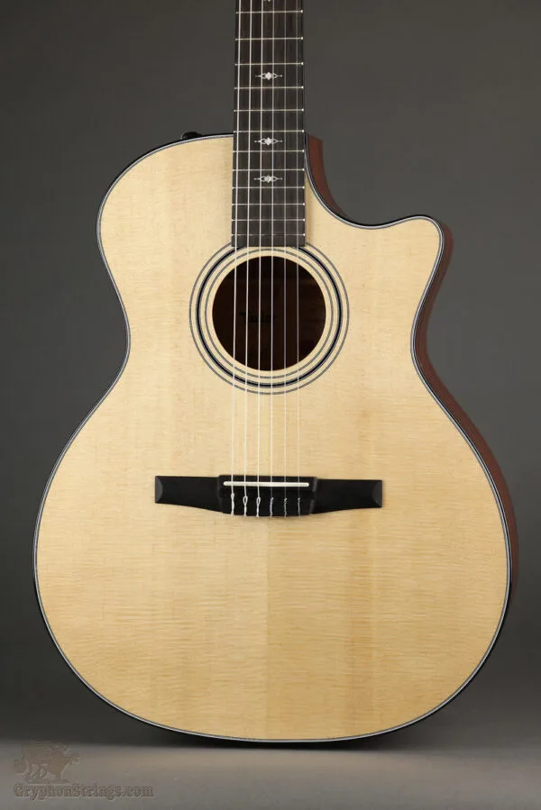 Taylor Guitars 314ce-N Acoustic Electric Nylon String Guitar – New
