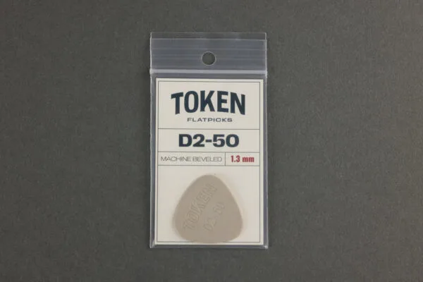 Token D2-50 All-Round (1.27 mm) Tan Pick